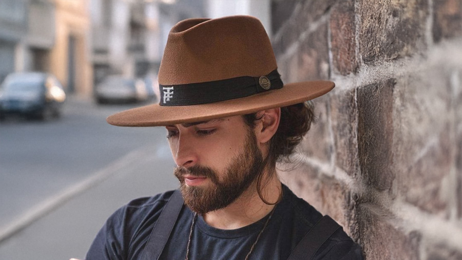 Шляпа Федора: почему она так популярна в Европе?